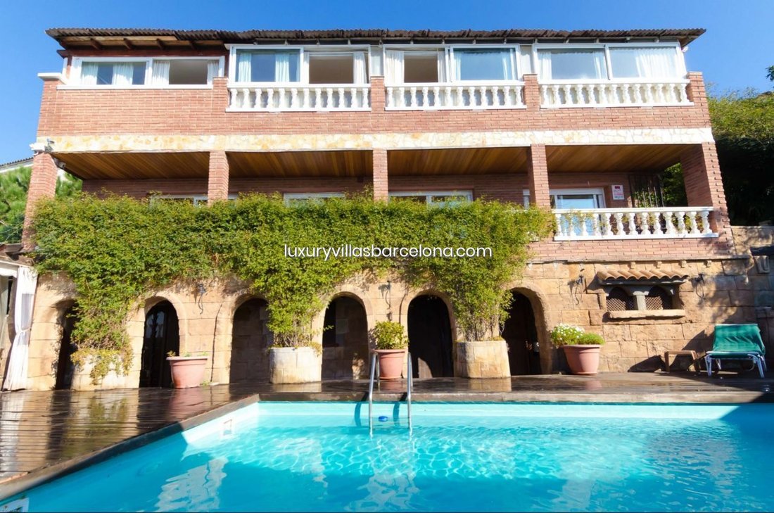 Villa in Pineda de Mar, Catalonia, Spain 3 - 18300356