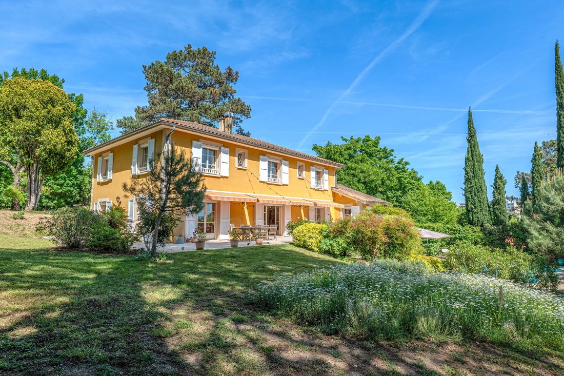 House in Sainte-Foy-lès-Lyon, Auvergne-Rhône-Alpes, France 4 - 18051681