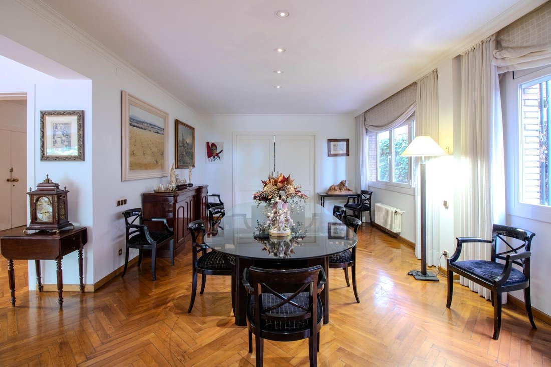 Apartment in Sarrià-Sant Gervasi, Barcelona, Spain 4 - 18302137