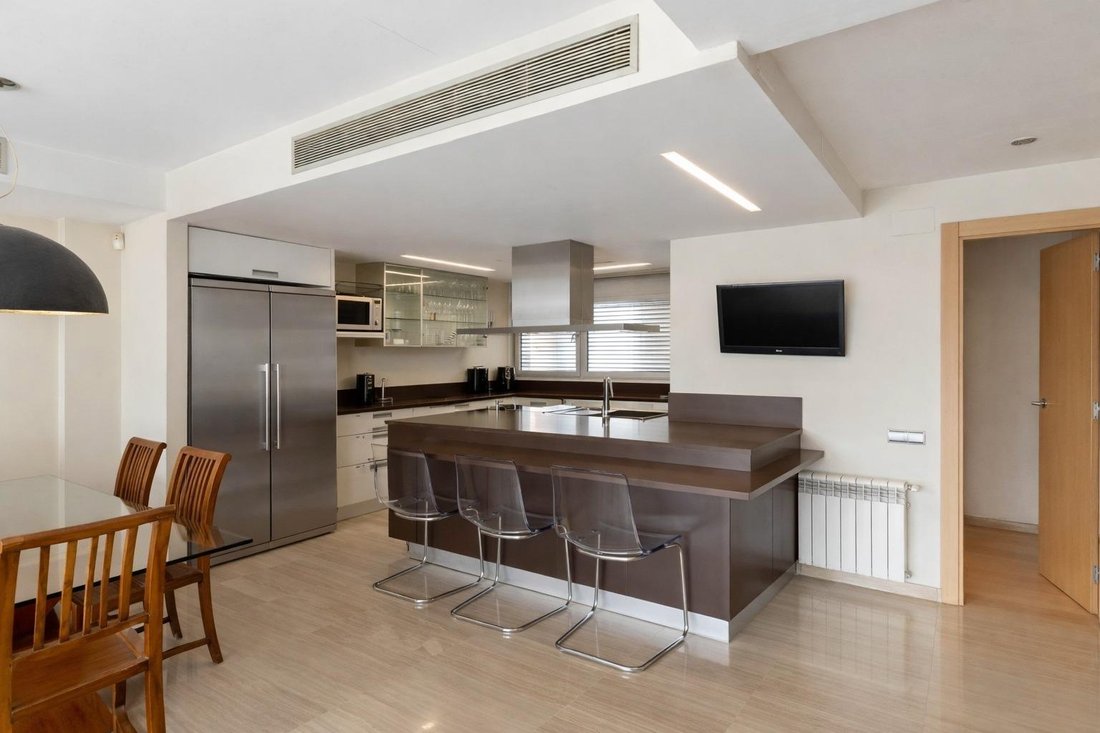 Townhouse in Sarrià-Sant Gervasi, Barcelona, Spain 3 - 18299854