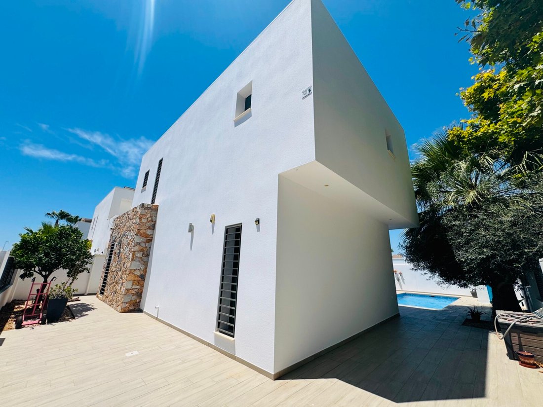 Villa in Lo Pagan, San Pedro del Pinatar, Región de Murcia 2 - 18302840