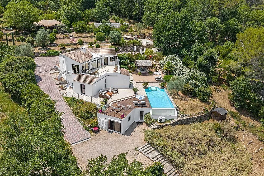 Villa in Tourrettes, Provence-Alpes-Côte d'Azur, France 1 - 16984026