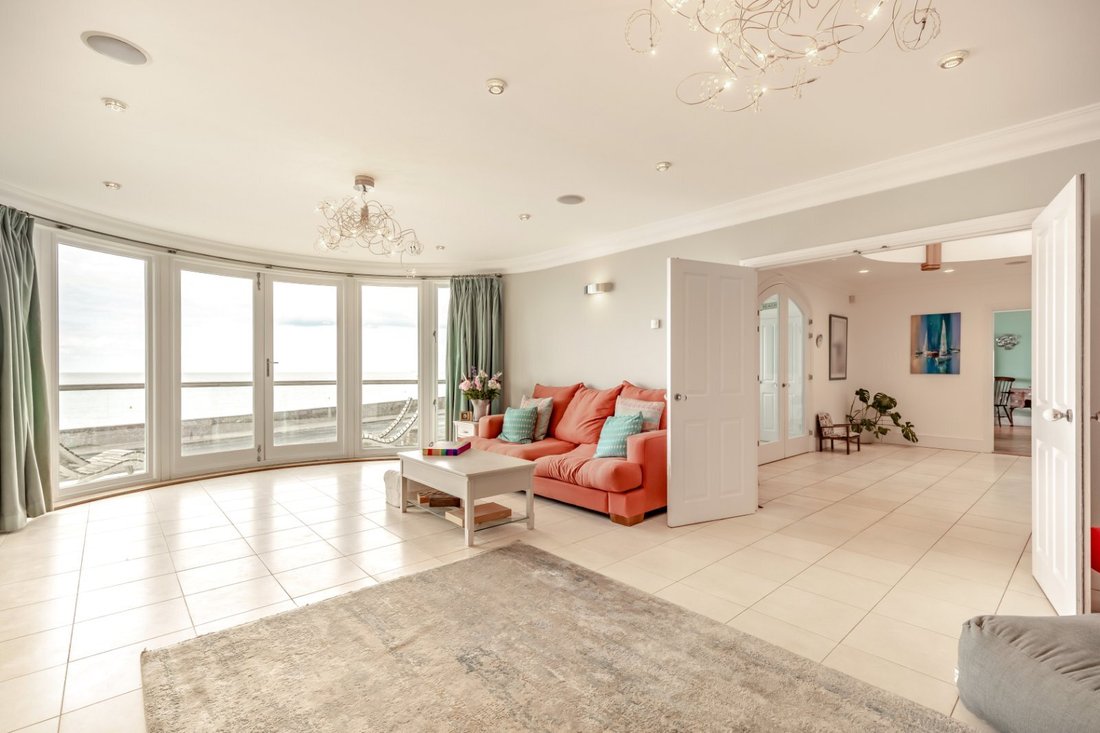 House in Westgate-on-Sea, England 3 - 18298814