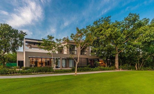 House in Yucatán Country Club, Yucatan, Mexico 1
