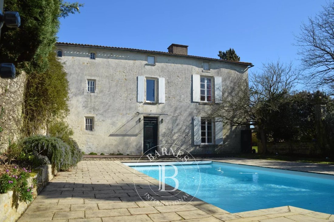 Tenuta a Saint Médard, Fontenay-le-Comte, Francia 4 - 15420998