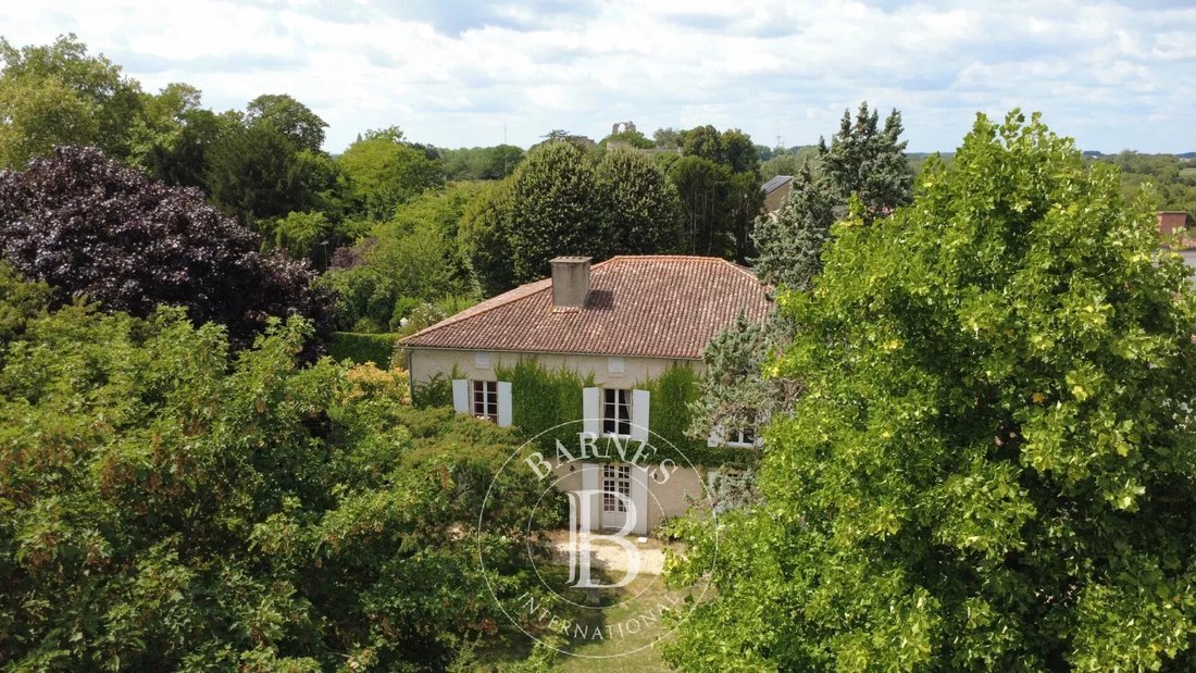 Tenuta a Saint Médard, Fontenay-le-Comte, Francia 1 - 15420998