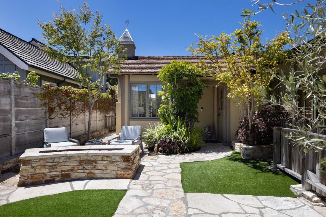 House in Carmel-by-the-Sea, California, United States 3 - 18299449