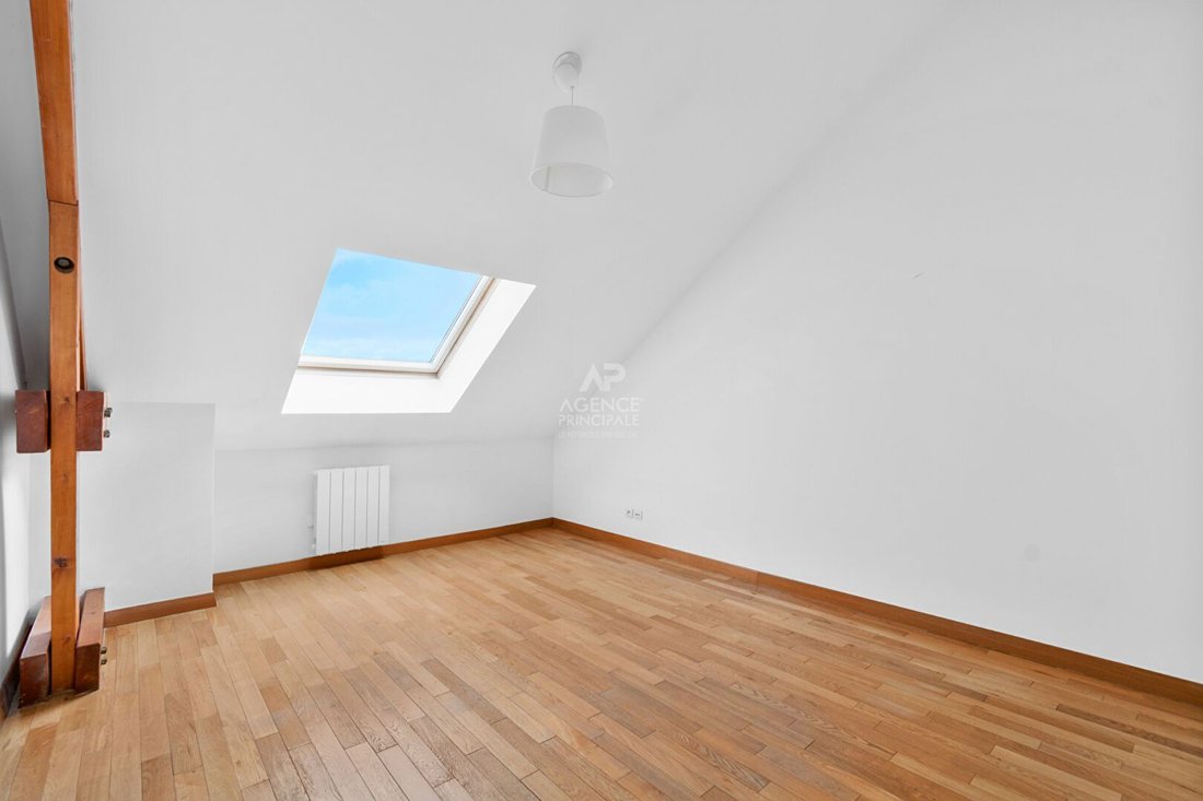 Apartment in Sud, Chambourcy, France 3 - 18301024