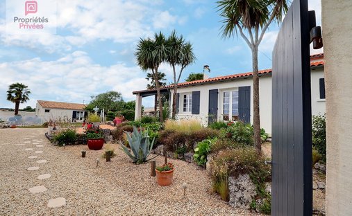 Villa en Pont-l'Abbé-d'Arnoult, Nueva Aquitania, Francia 1