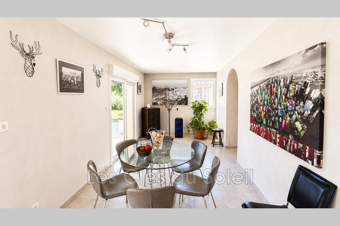 Villa in Camps-la-Source, Provence-Alpes-Côte d'Azur, France 4 - 18298417