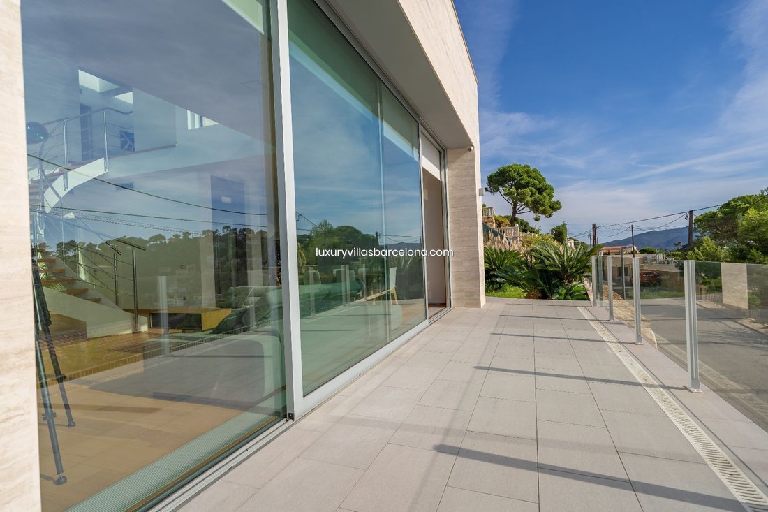 Villa in Pineda de Mar, Catalonia, Spain 3 - 18300591
