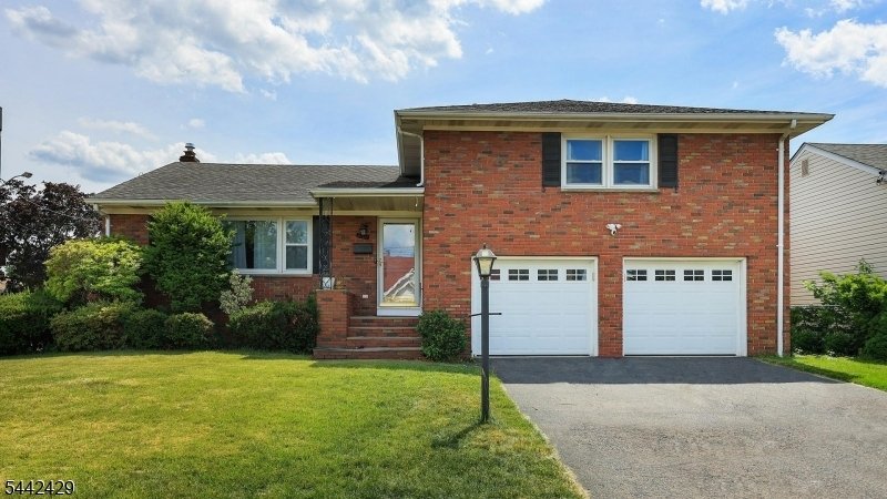 House in Linden, New Jersey, United States 3 - 18297986