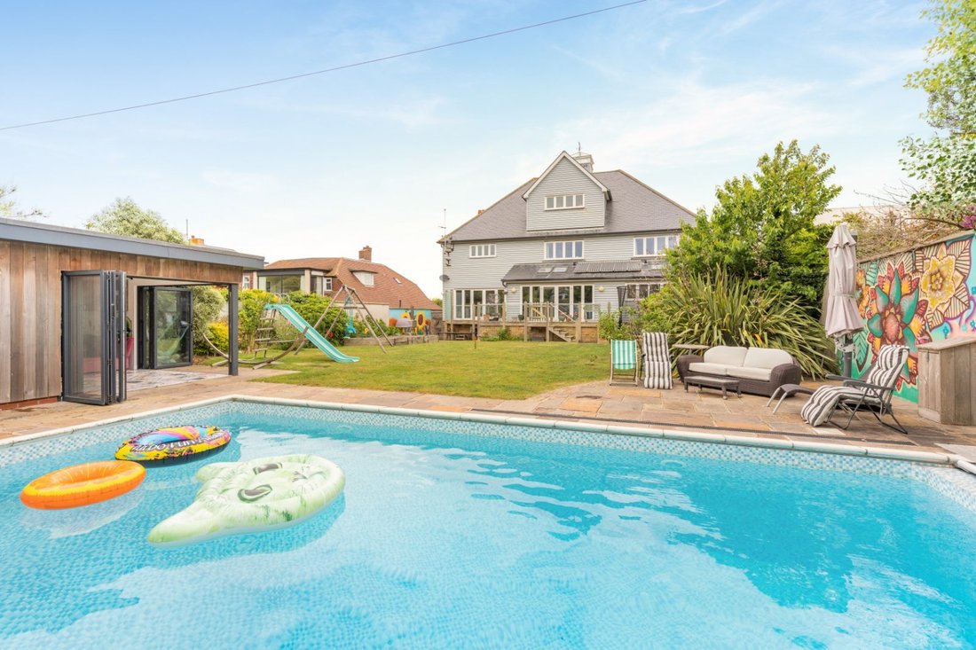 Haus in Westgate-on-Sea, England 3 - 18298814