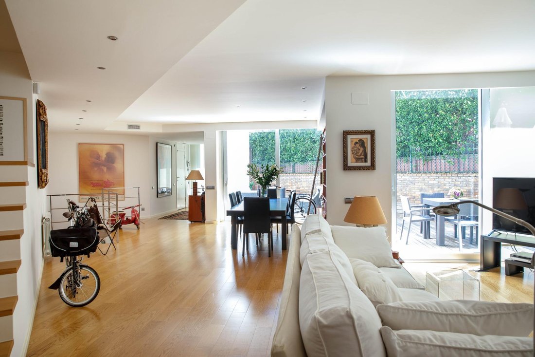 Apartment in Sarrià-Sant Gervasi, Barcelona, Spain 3 - 18302409
