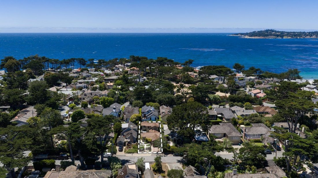 House in Carmel-by-the-Sea, California, United States 2 - 18299449