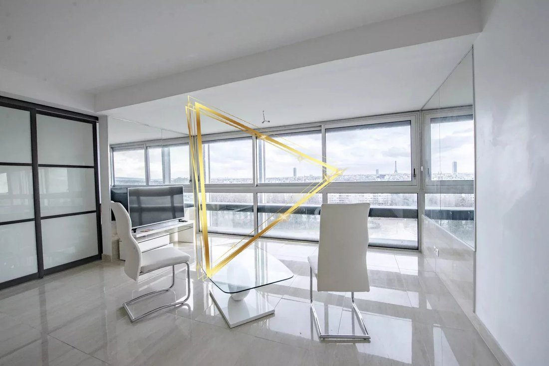 Apartment in Hôtel de Ville, Courbevoie, France 1 - 17512265