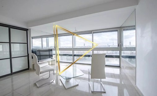 Apartment in Hôtel de Ville, Courbevoie, France 1