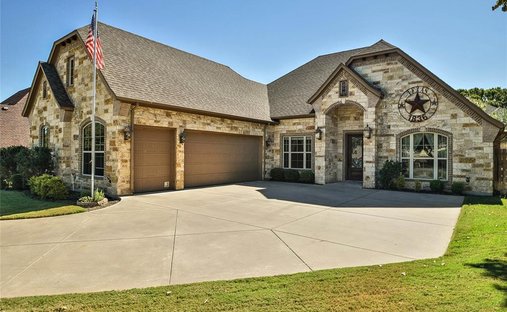 House in Granbury, Texas, United States 1