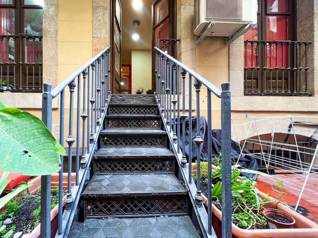 Apartment in Ciutat Vella, Barcelona, Spain 3 - 18302239