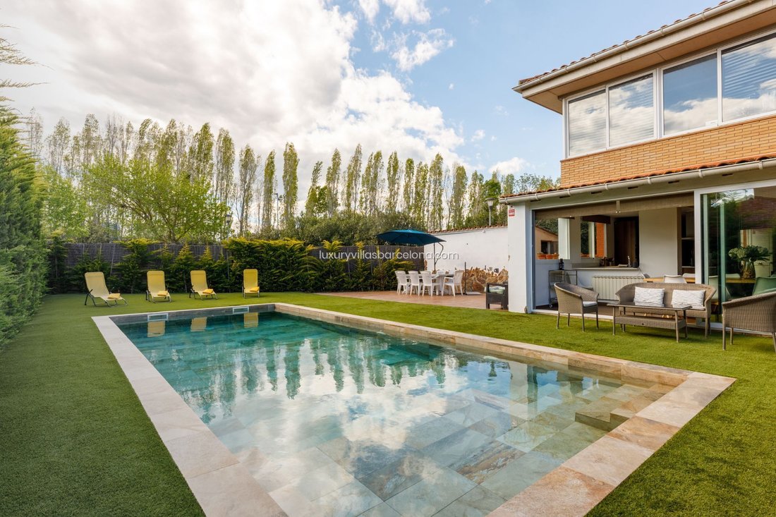 Villa in Pineda de Mar, Catalonia, Spain 1 - 18300552