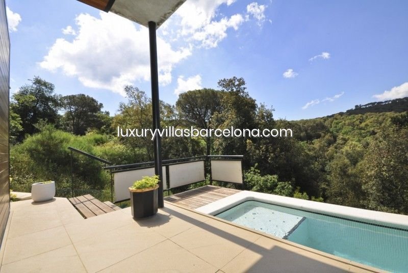 Villa in Vallgorguina, Catalonia, Spain 2 - 18300242