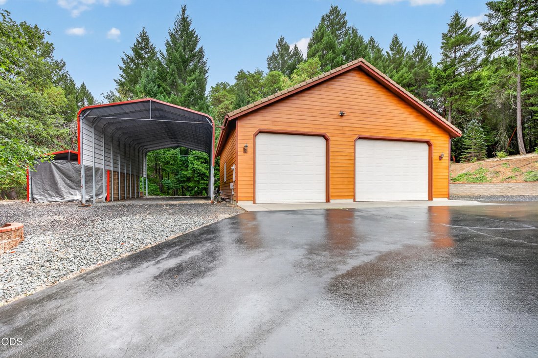 House in Grants Pass, Oregon, United States 5 - 17612350
