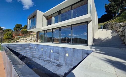 Villa a Pineda de Mar, Catalogna, Spagna 1