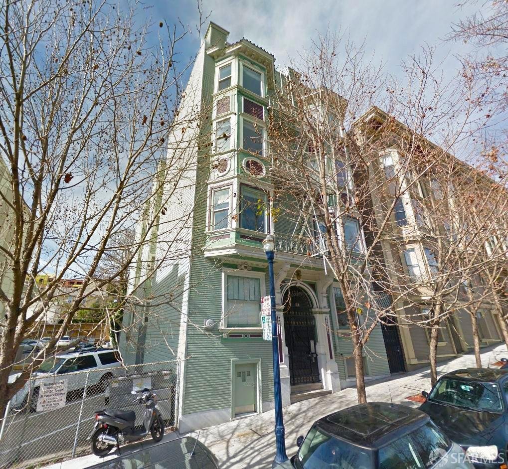 San Francisco, California, United States 1 - 18300564