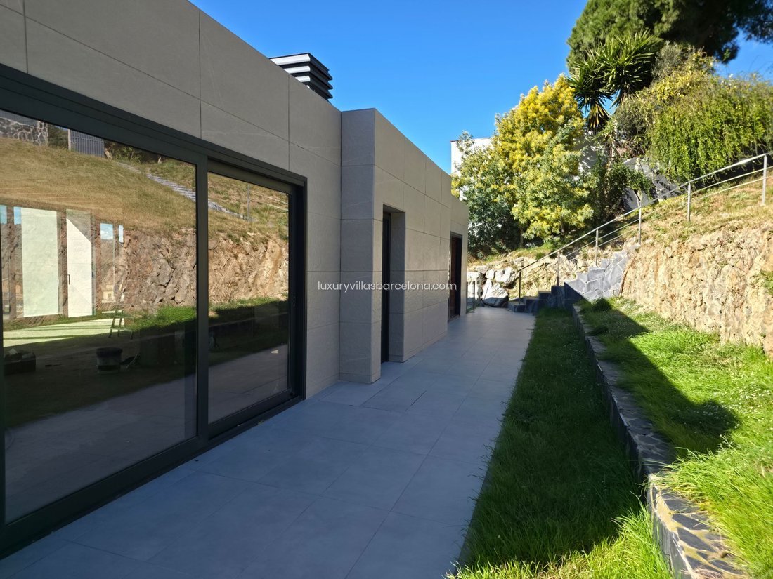 Villa in Pineda de Mar, Catalonia, Spain 3 - 18300761