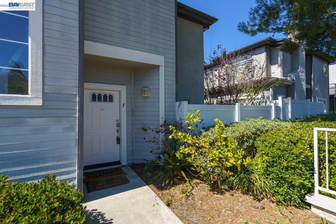 Condo in San Diego, California, United States 3 - 18301765