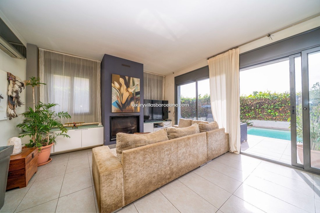 Villa in Pineda de Mar, Catalonia, Spain 5 - 18300263
