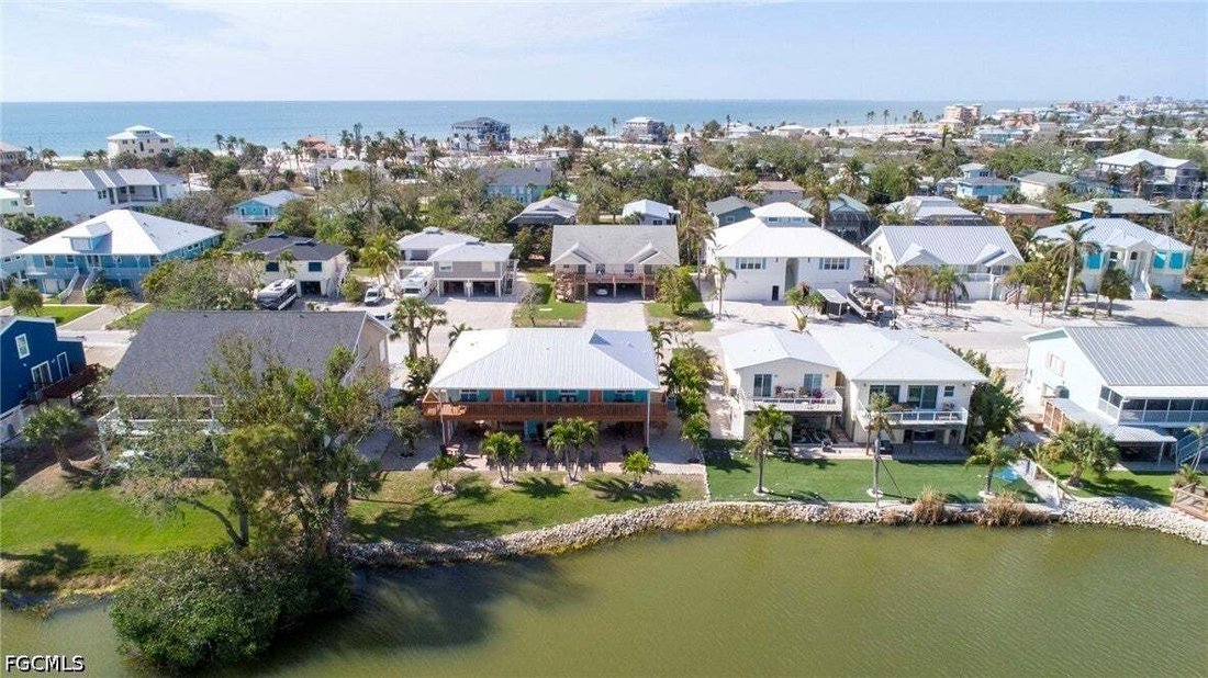 Apartment in Fort Myers Beach, Florida, United States 3 - 18302119
