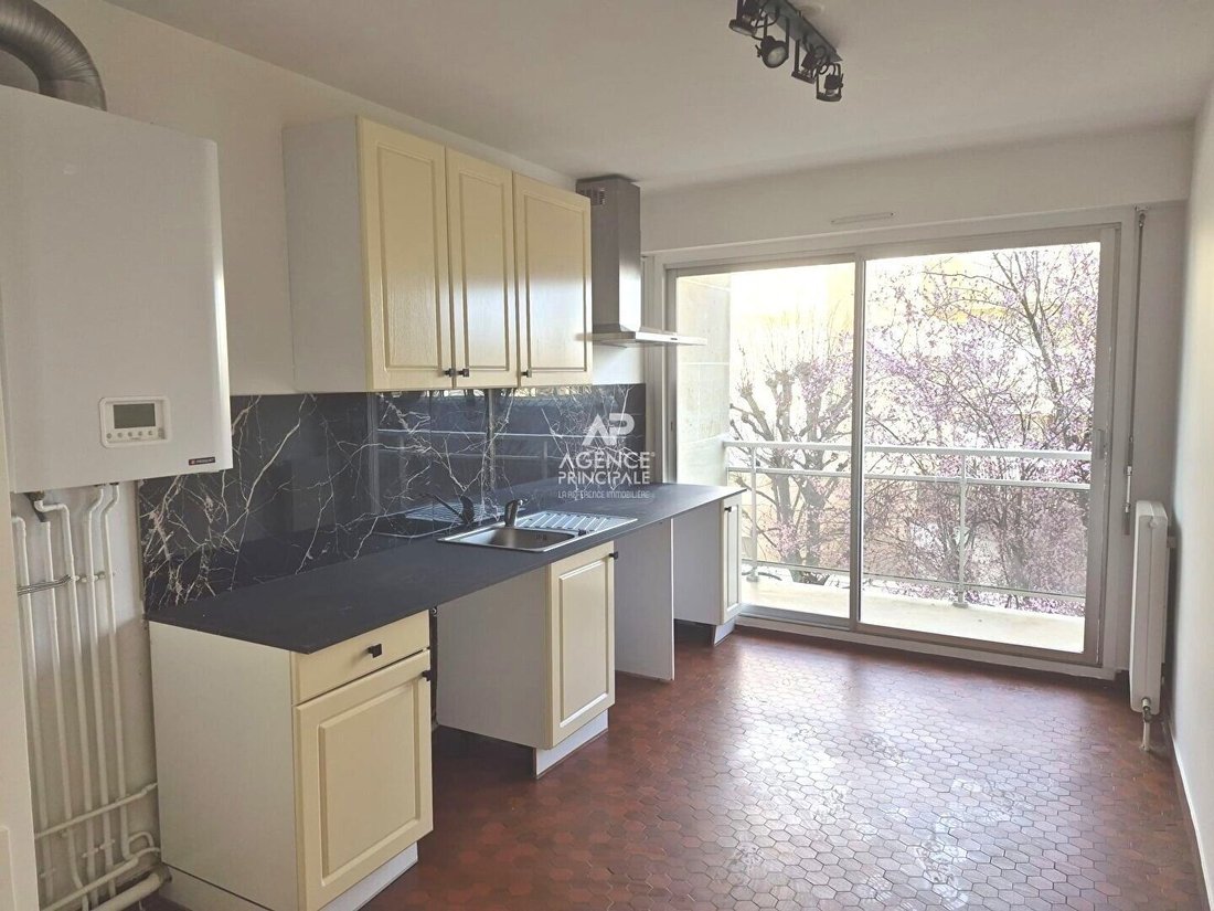 Apartment in Forêt, Saint-Germain-en-Laye, France 5 - 18301094