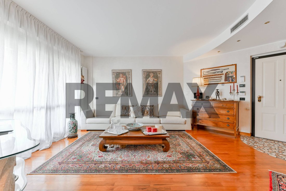 Apartment in Sciarè, Gallarate, Lombardy 2 - 18303293
