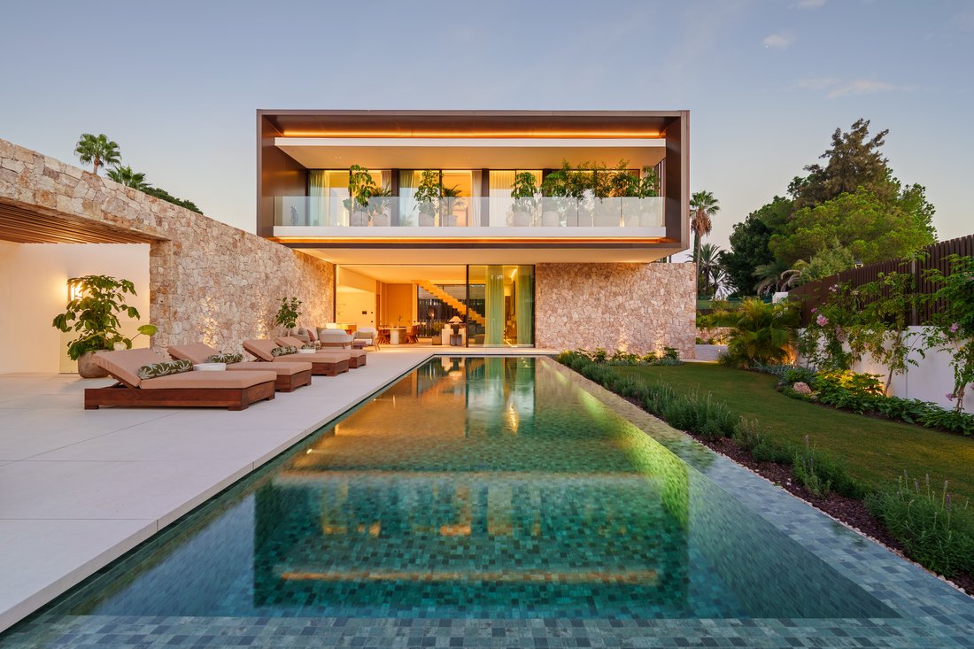 Villa in Golden Mile, Andalusia, Spain 1 - 18298024