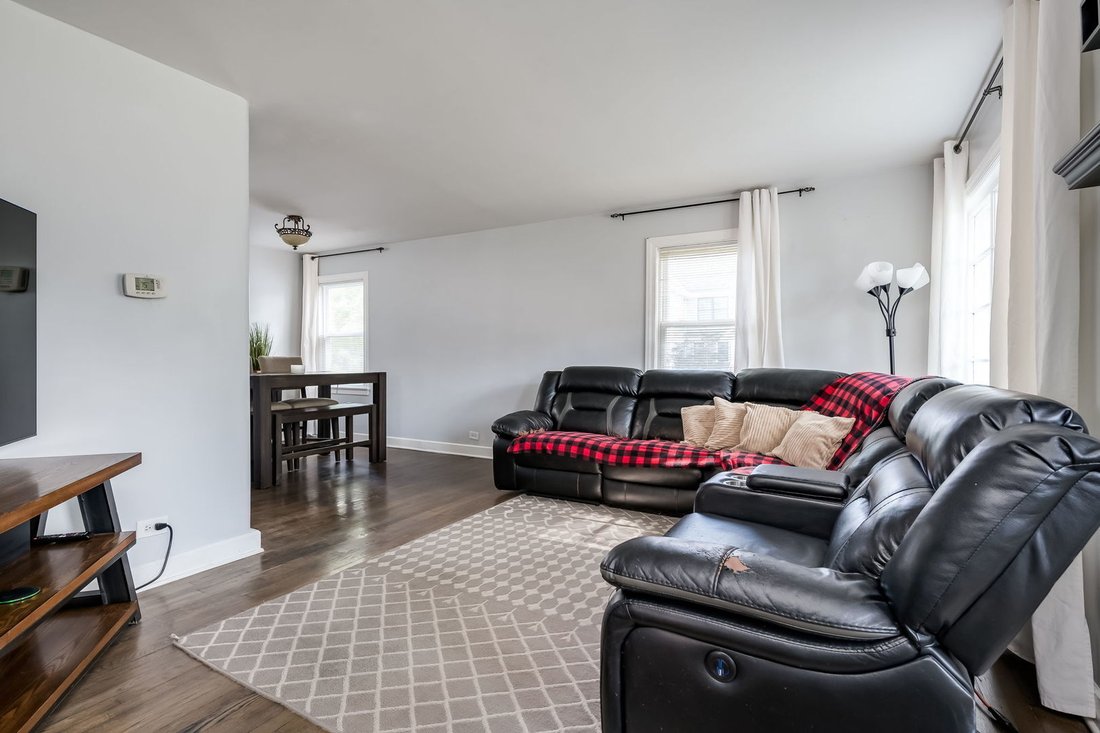 House in Elmhurst, Illinois, United States 3 - 18301202