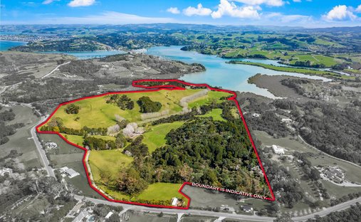 House in Tawharanui Peninsula, Auckland, New Zealand 1