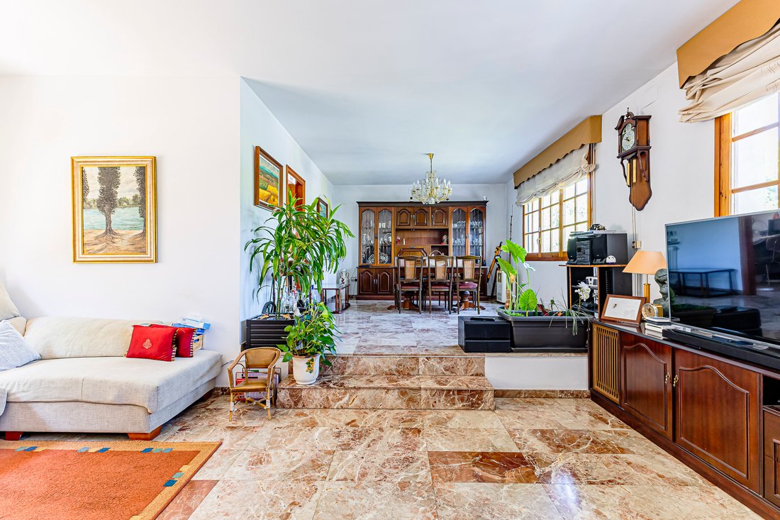 House in Sant Just Desvern, Catalonia, Spain 5 - 18302362