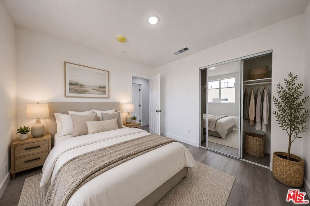 Los Angeles, California, United States 4 - 18284274