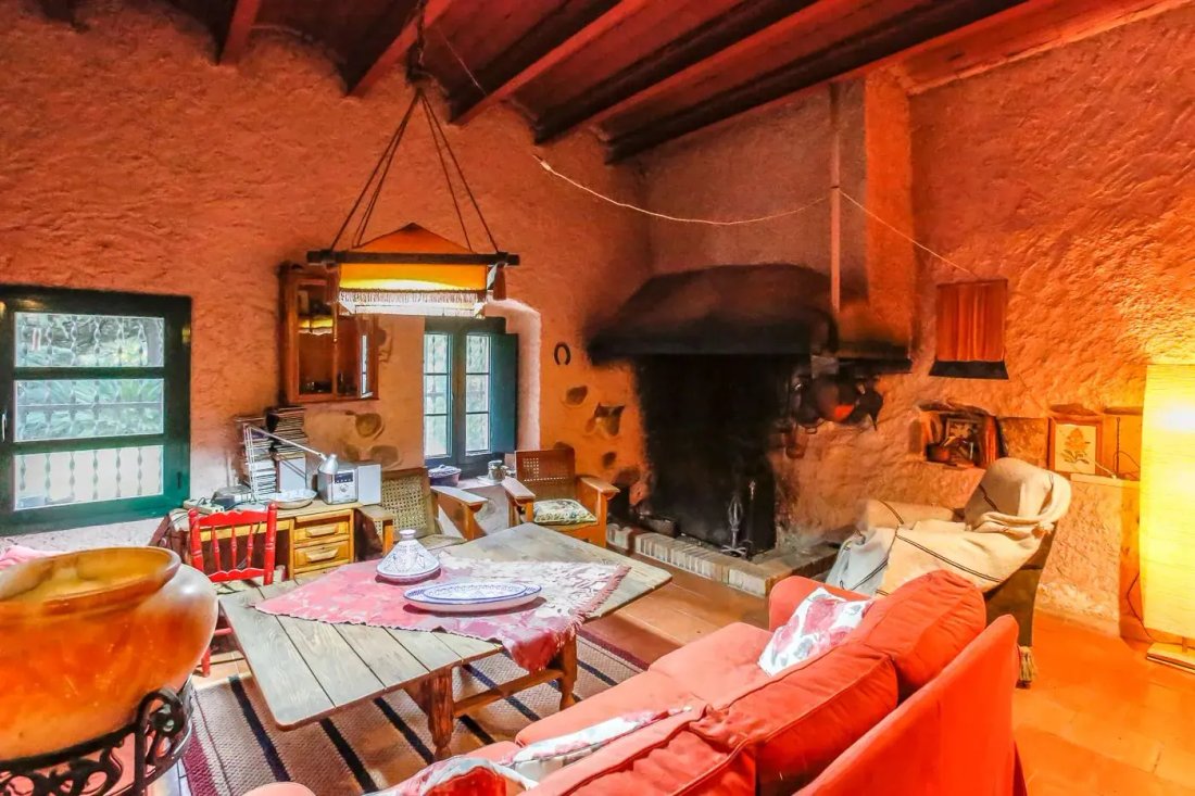 Finca in Sant Cebria de Vallalta, Catalonia, Spain 3 - 18300487