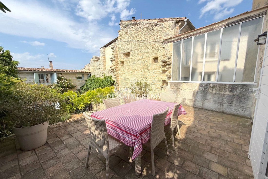 Villa in Barbentane, Provence-Alpes-Côte d'Azur, France 2 - 18298421