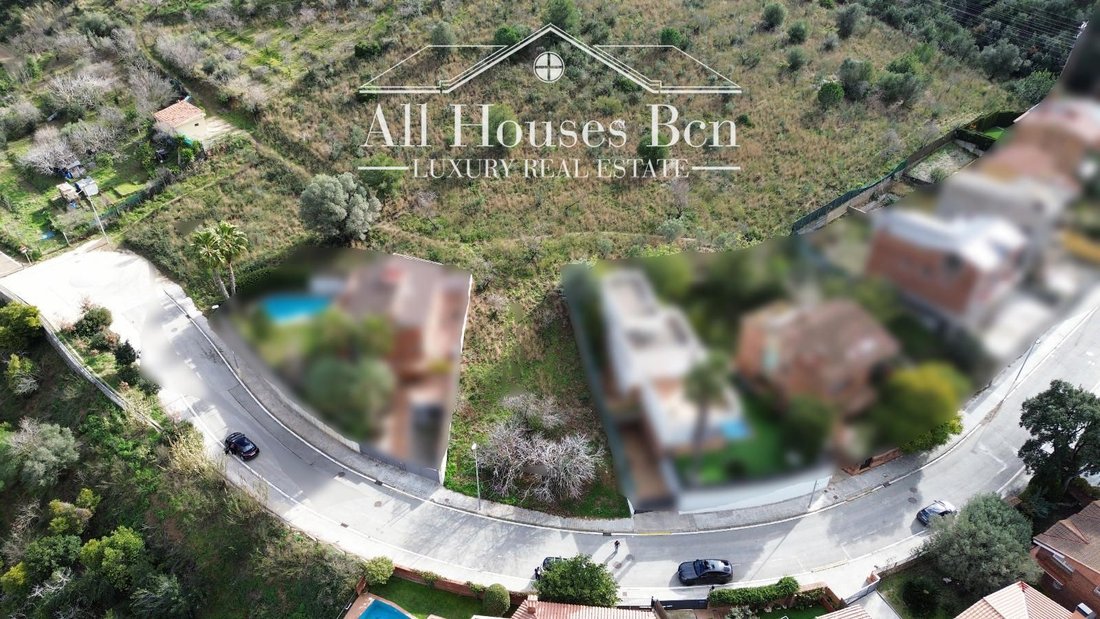 Land in Sant Just Desvern, Catalonia, Spain 1 - 18299863