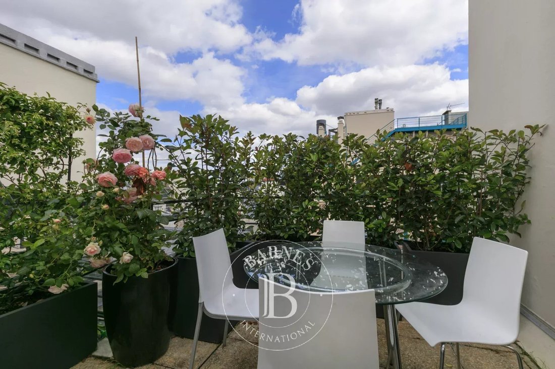 Appartement à Saint Philippe du Roule, Paris 8e Arrondissement, Paris 3 - 18298139