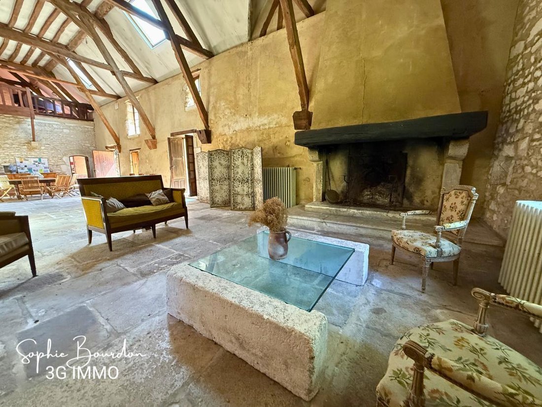 Estate in Escolives-Sainte-Camille, Bourgogne – Franche-Comté, France 3 - 18301614