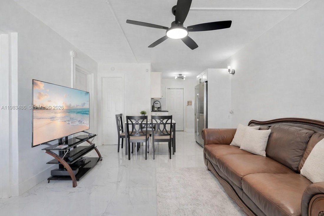 Wilton Manors, Florida, United States 3 - 18301524