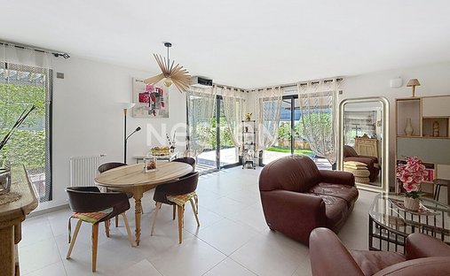 Apartment in Bron, Auvergne-Rhône-Alpes, France 1