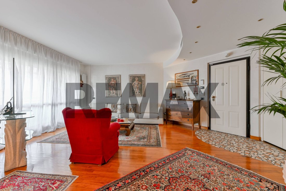 Apartment in Sciarè, Gallarate, Lombardy 4 - 18303293