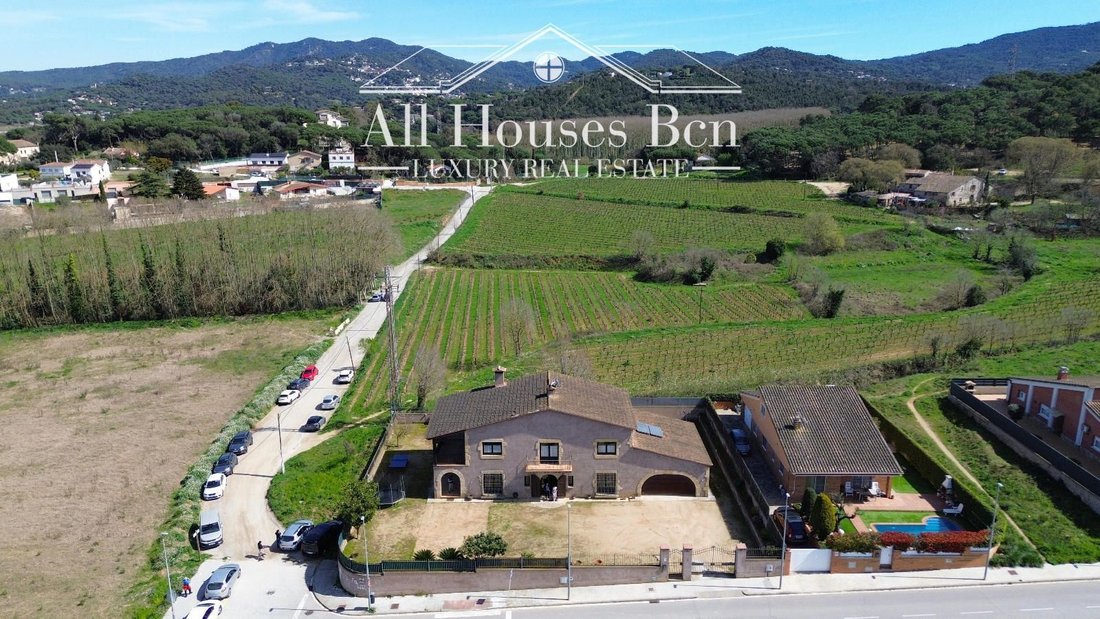 Finca in Montornes del Valles, Catalonia, Spain 3 - 18299936