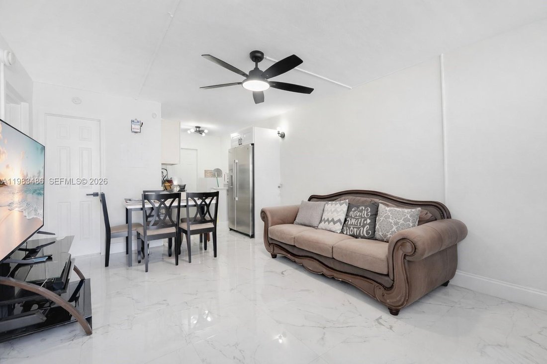 Wilton Manors, Florida, United States 2 - 18301524