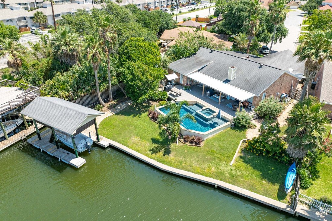 House in Galveston, Texas, United States 4 - 17629773